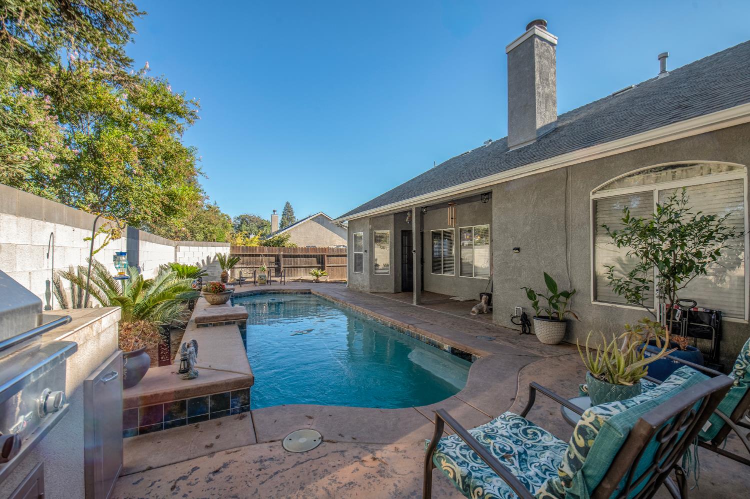 10187 N Price Ave, Fresno, CA 93730