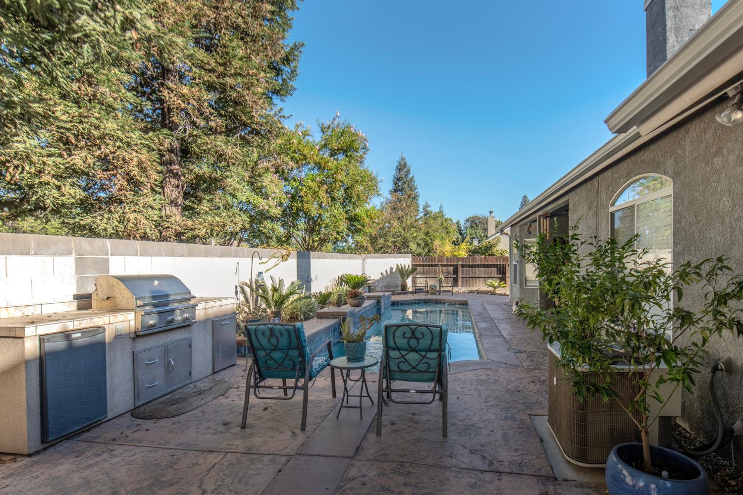 10187 N Price Ave, Fresno, CA 93730