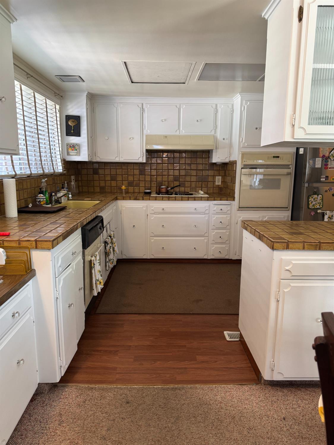 1094 S Sunnyside Ave, Fresno, CA 93727