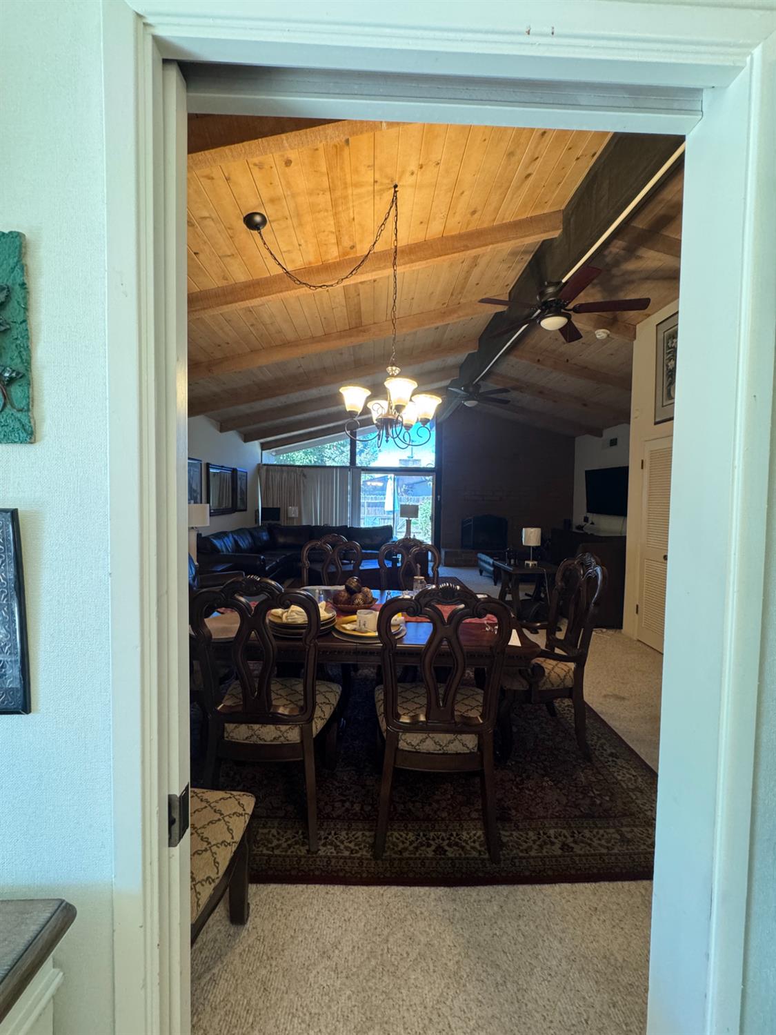 1094 S Sunnyside Ave, Fresno, CA 93727