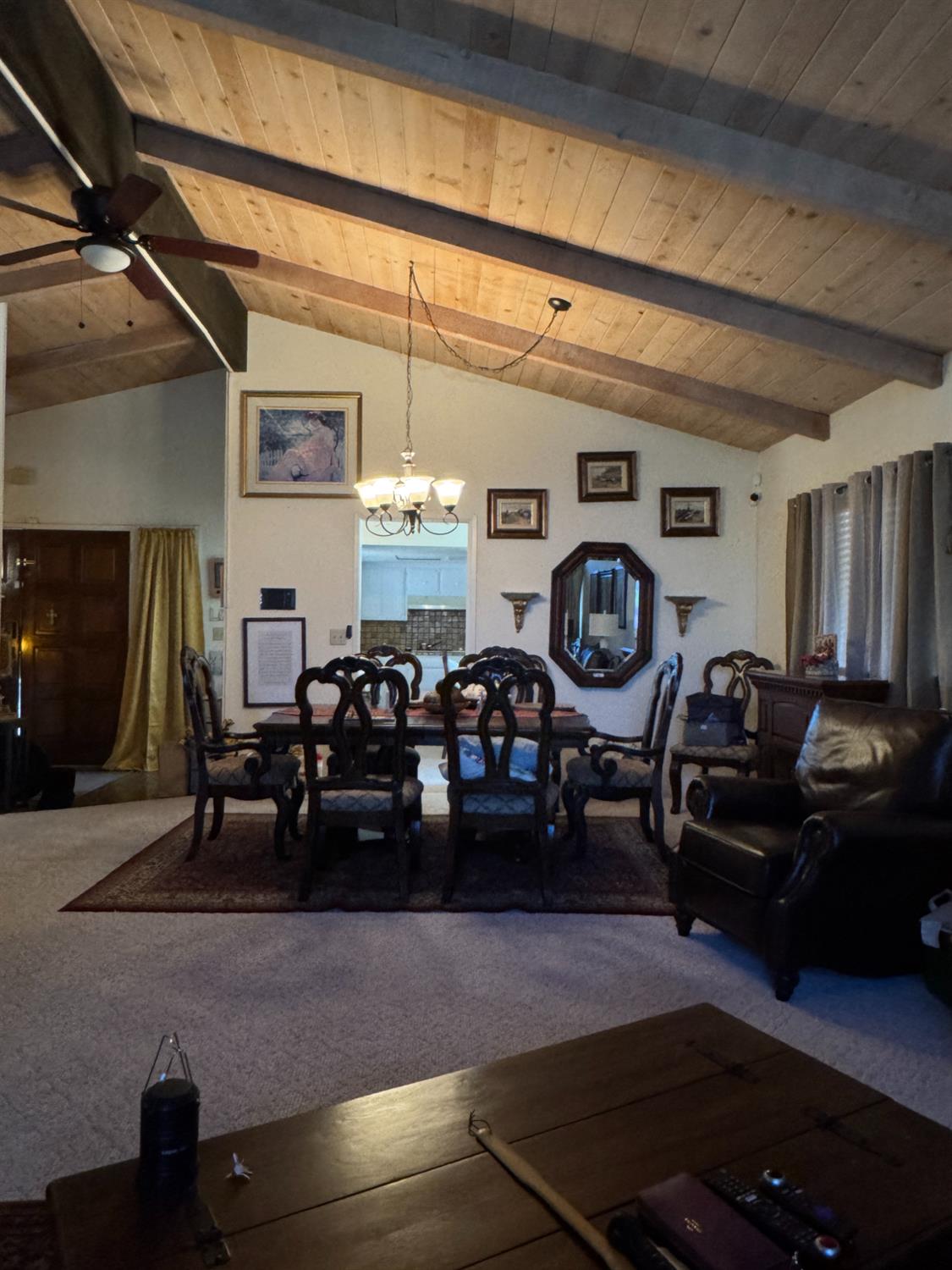 1094 S Sunnyside Ave, Fresno, CA 93727