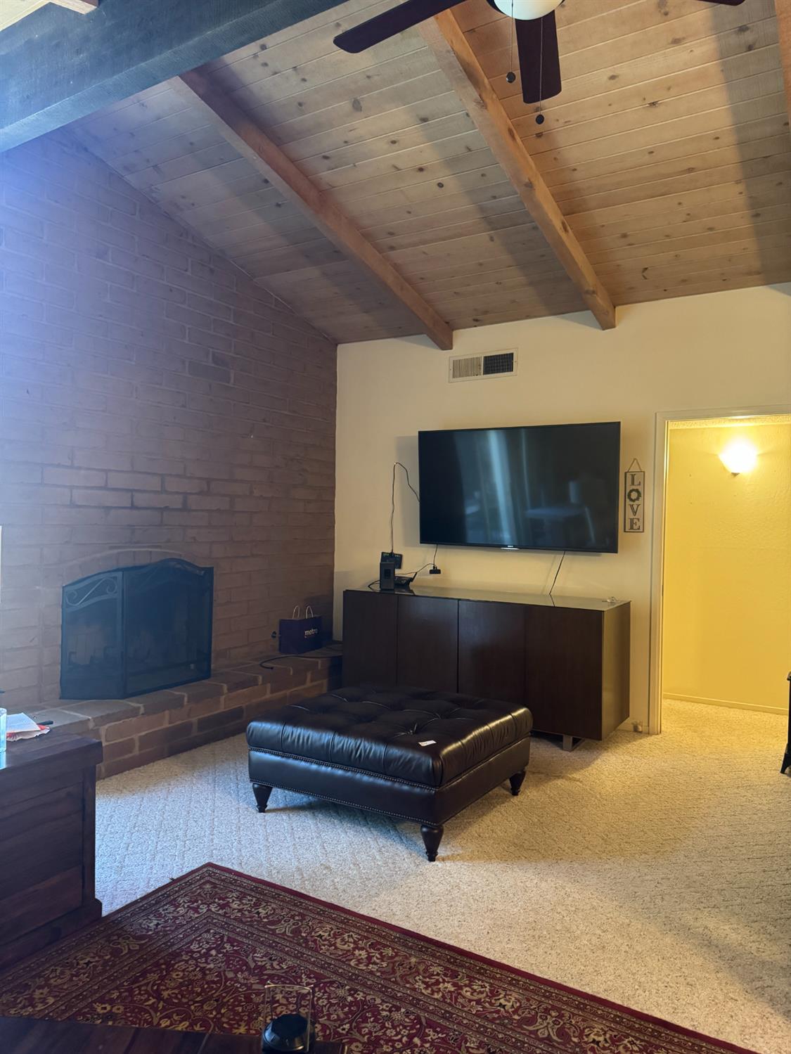 1094 S Sunnyside Ave, Fresno, CA 93727