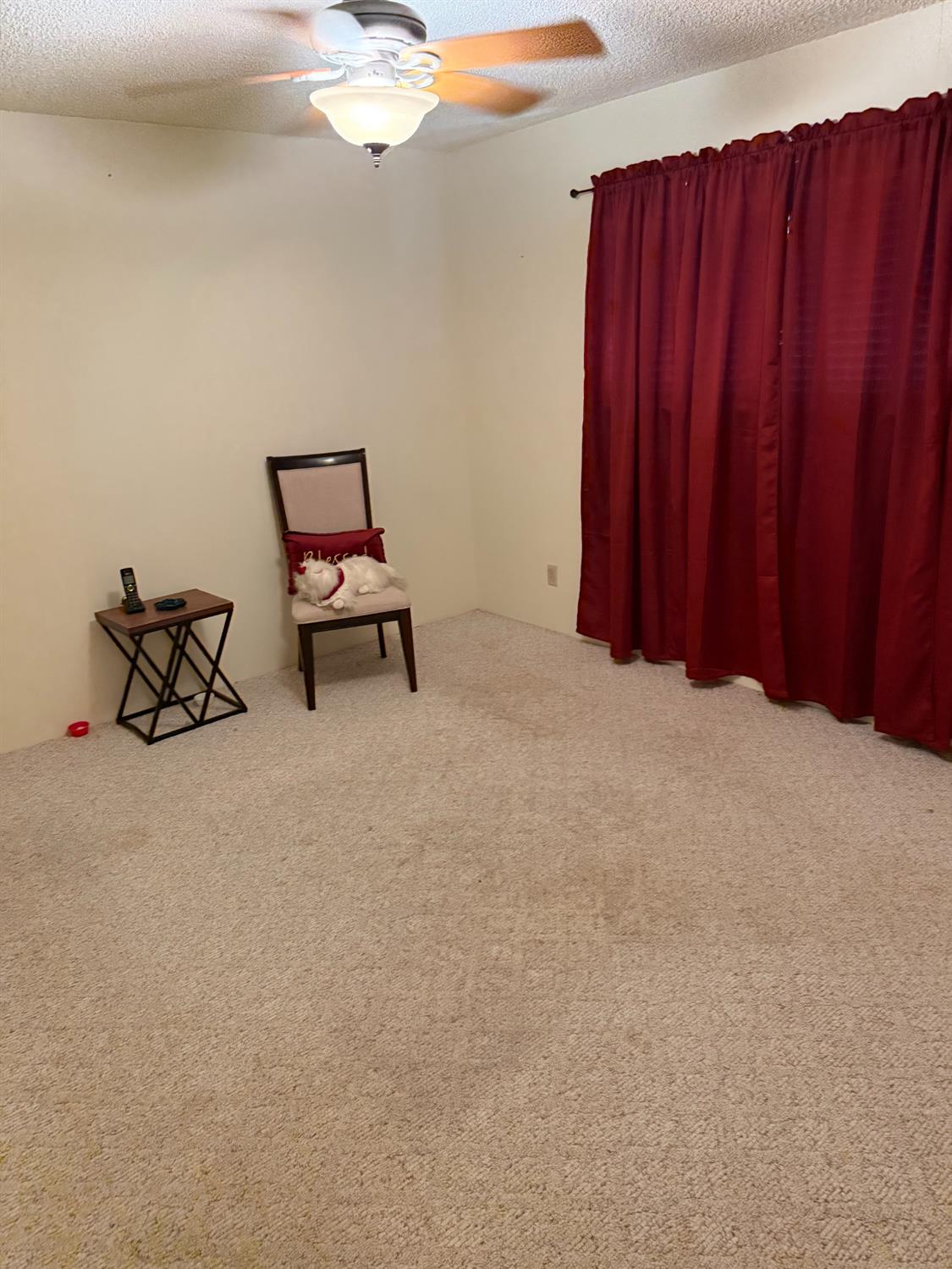 1094 S Sunnyside Ave, Fresno, CA 93727