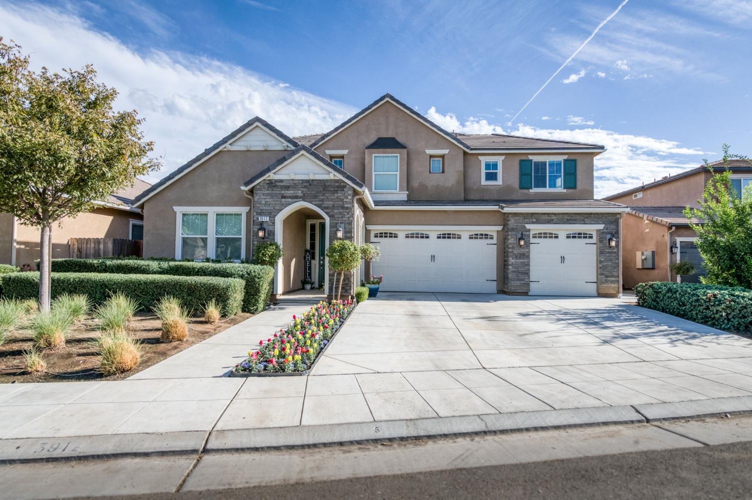 3912 Sussex Ave, Clovis, CA 93619