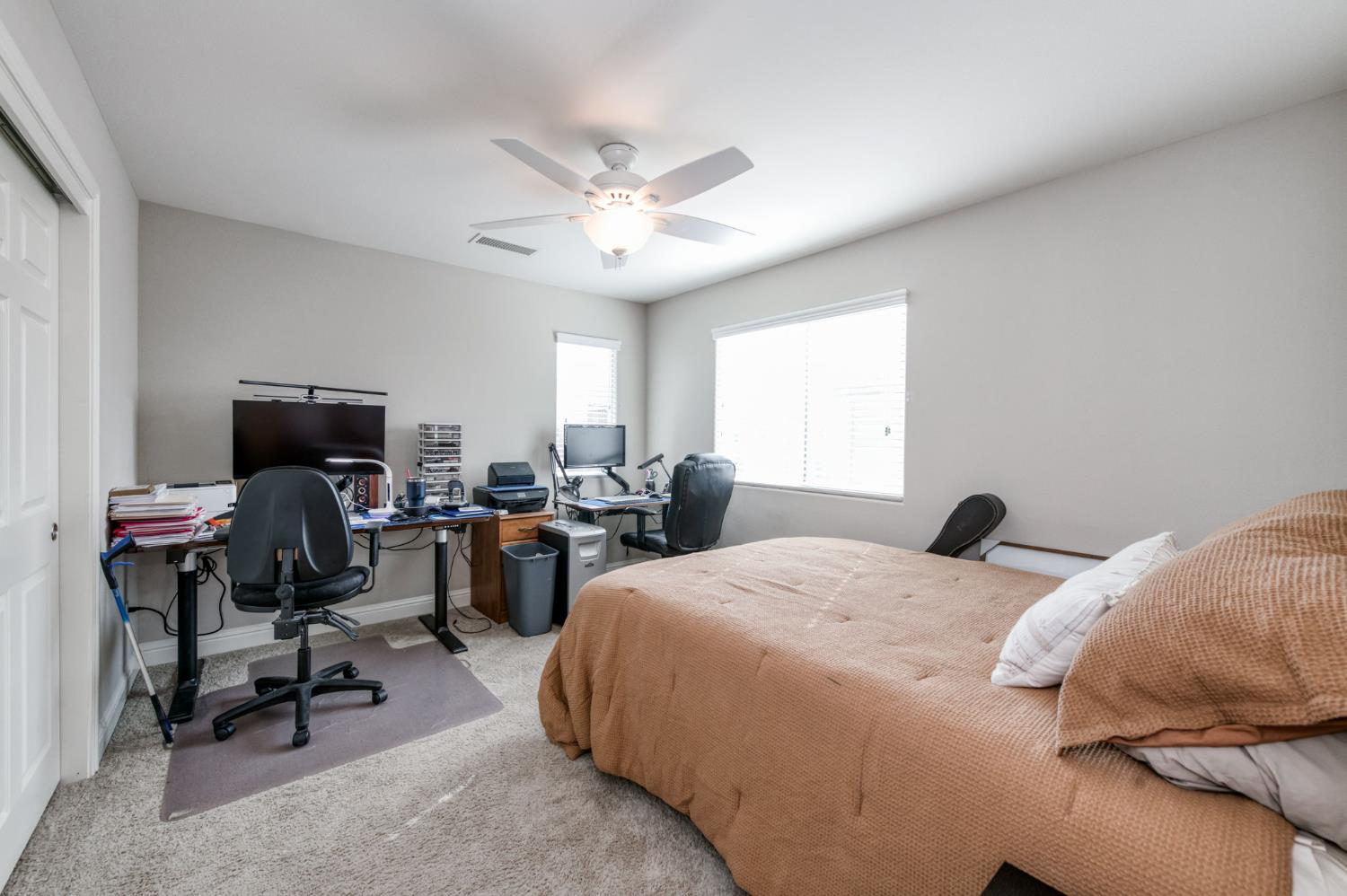 3912 Sussex Ave, Clovis, CA 93619