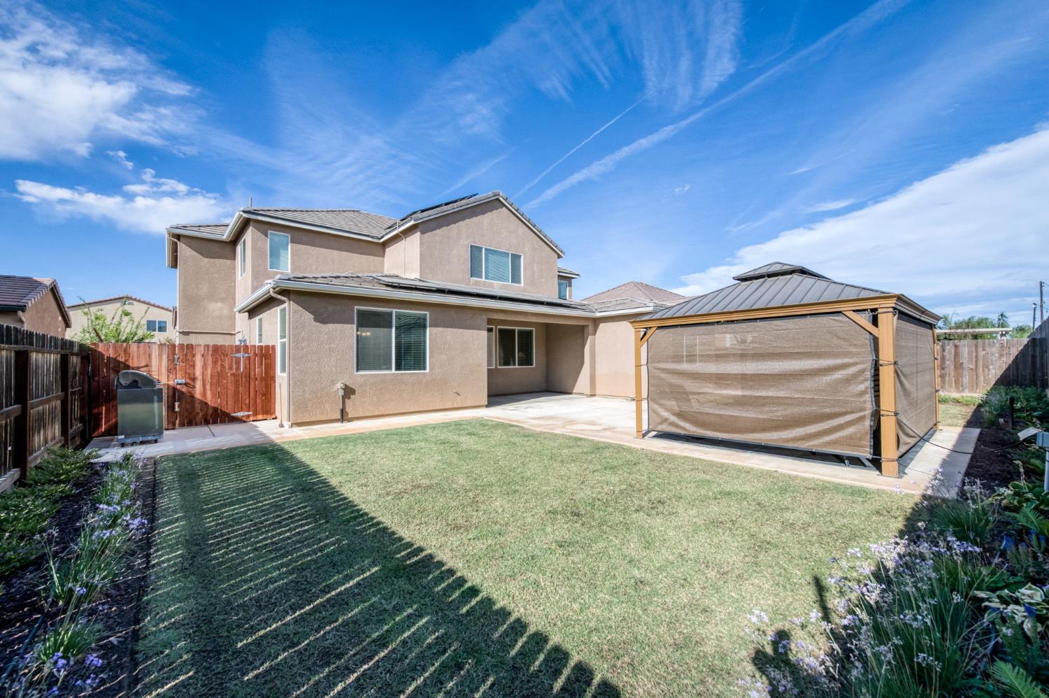 3912 Sussex Ave, Clovis, CA 93619