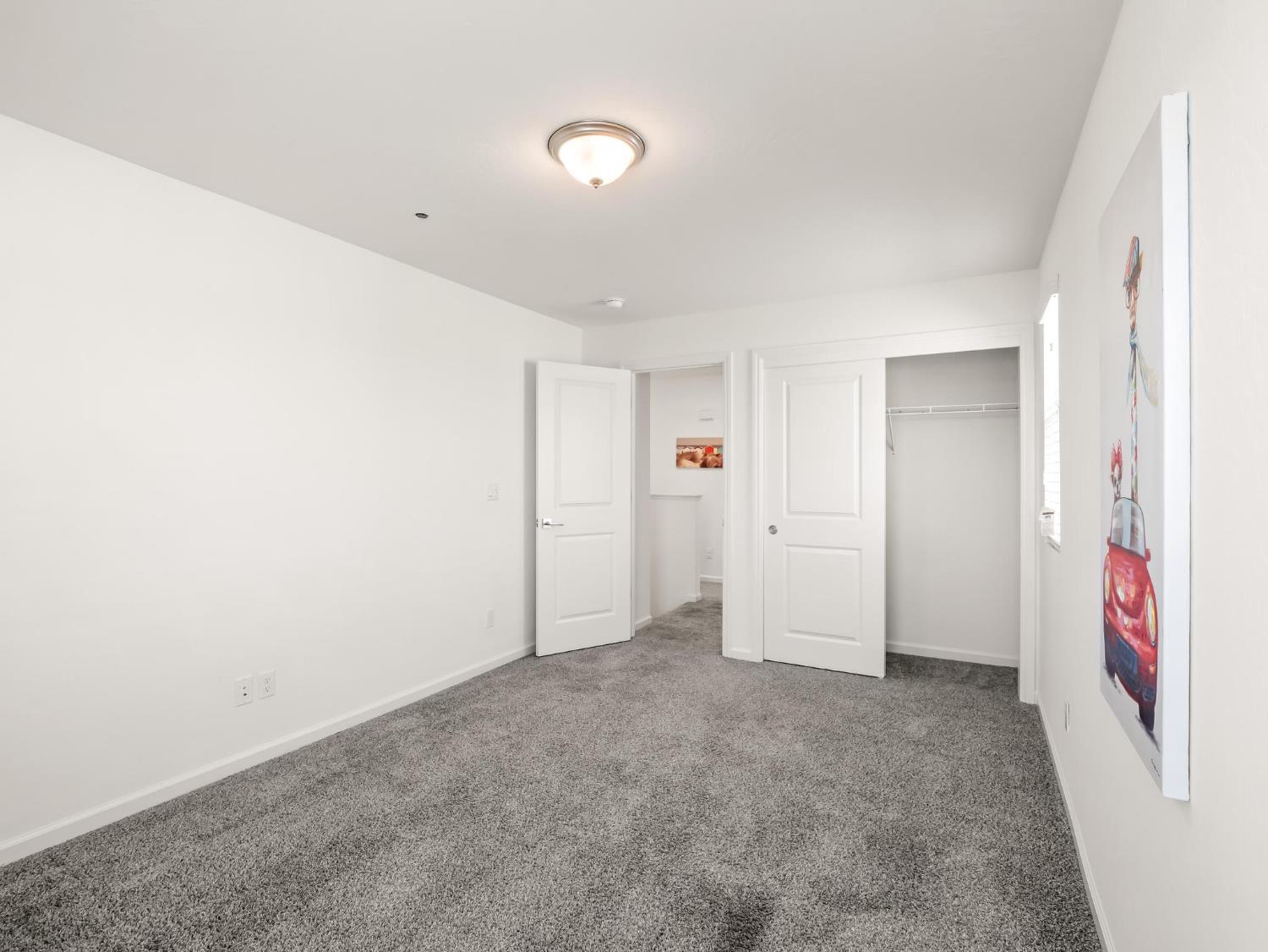1950 Kelly Ln, Clovis, CA 93611