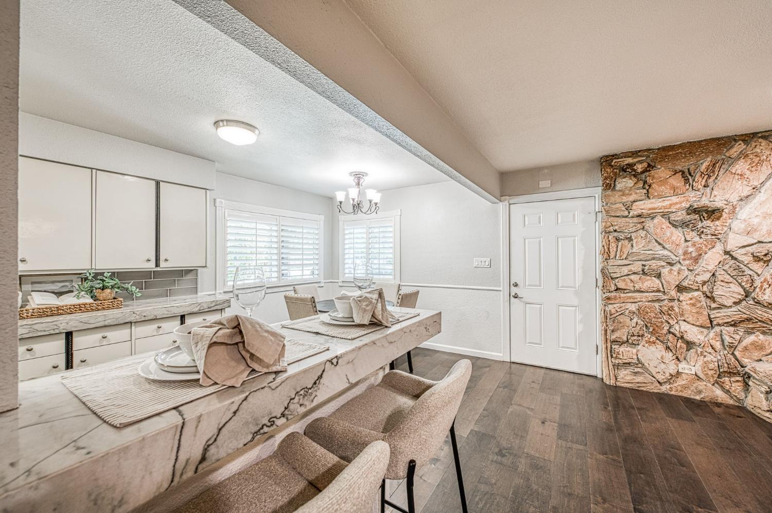 1391 Birch Ave, Clovis, CA 93611