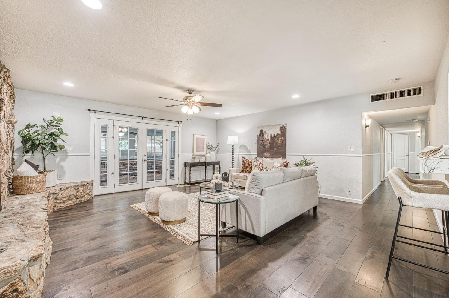 1391 Birch Ave, Clovis, CA 93611