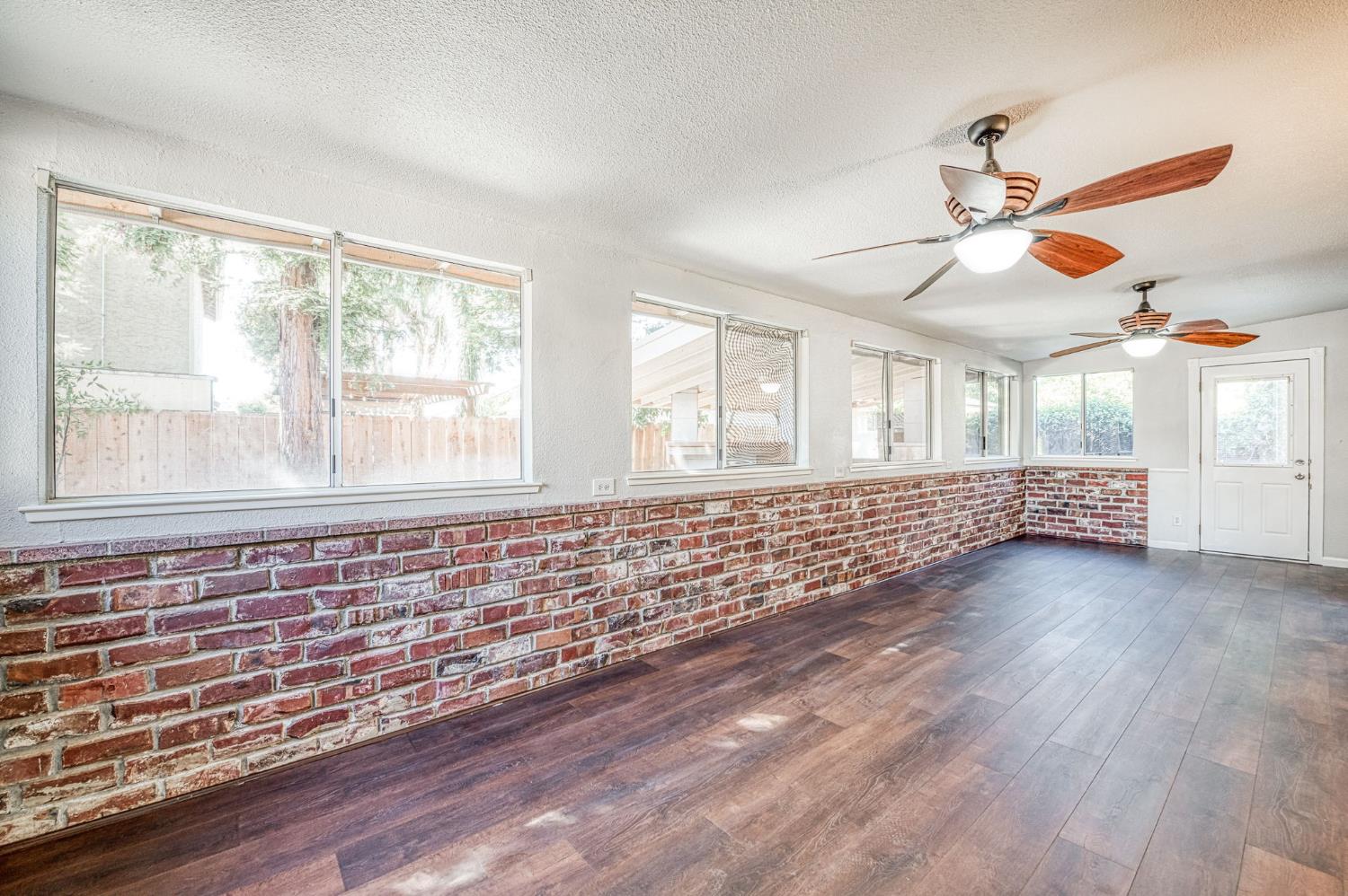1391 Birch Ave, Clovis, CA 93611