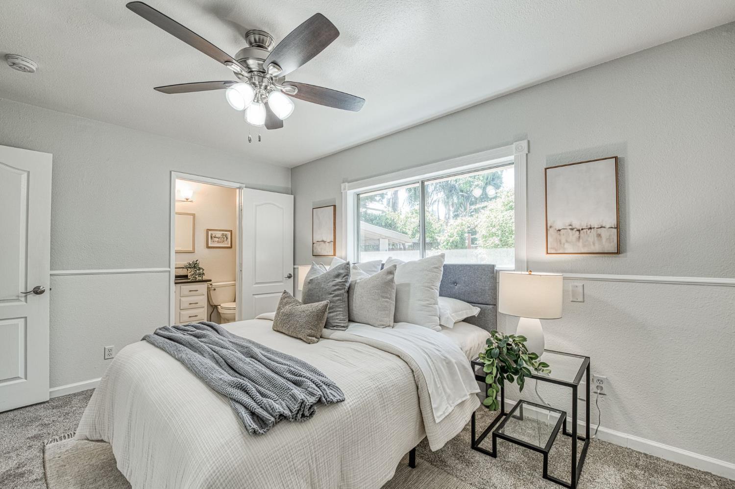 1391 Birch Ave, Clovis, CA 93611
