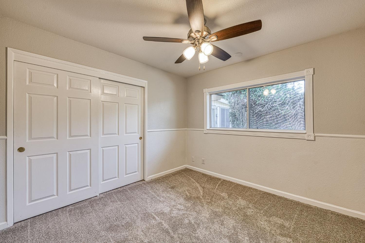 1391 Birch Ave, Clovis, CA 93611