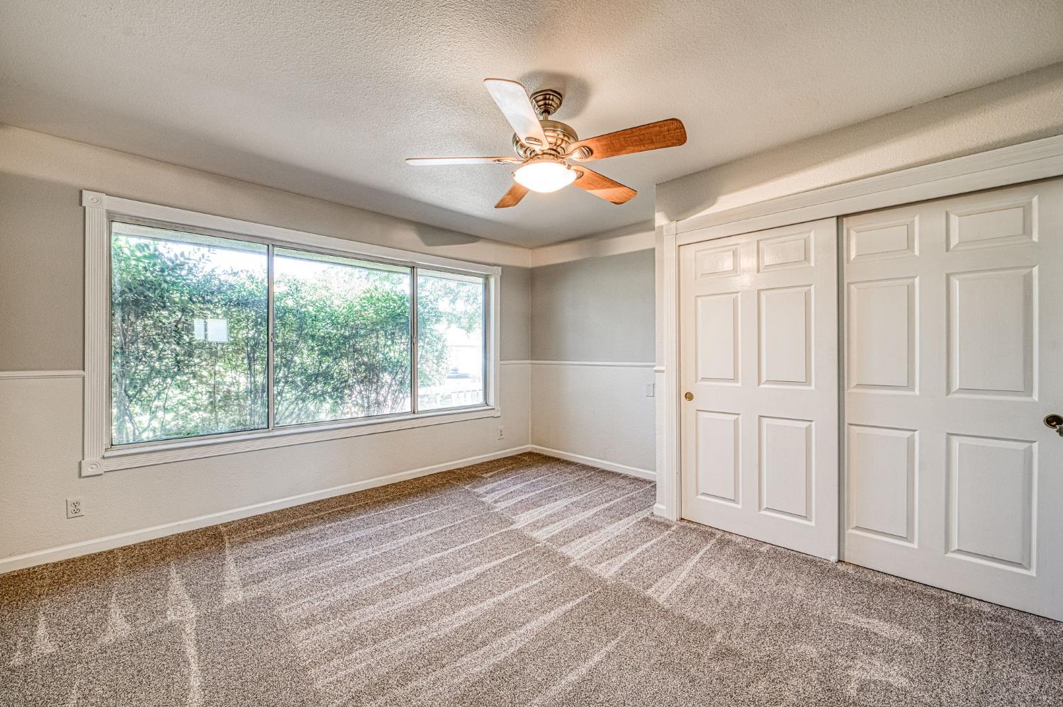 1391 Birch Ave, Clovis, CA 93611