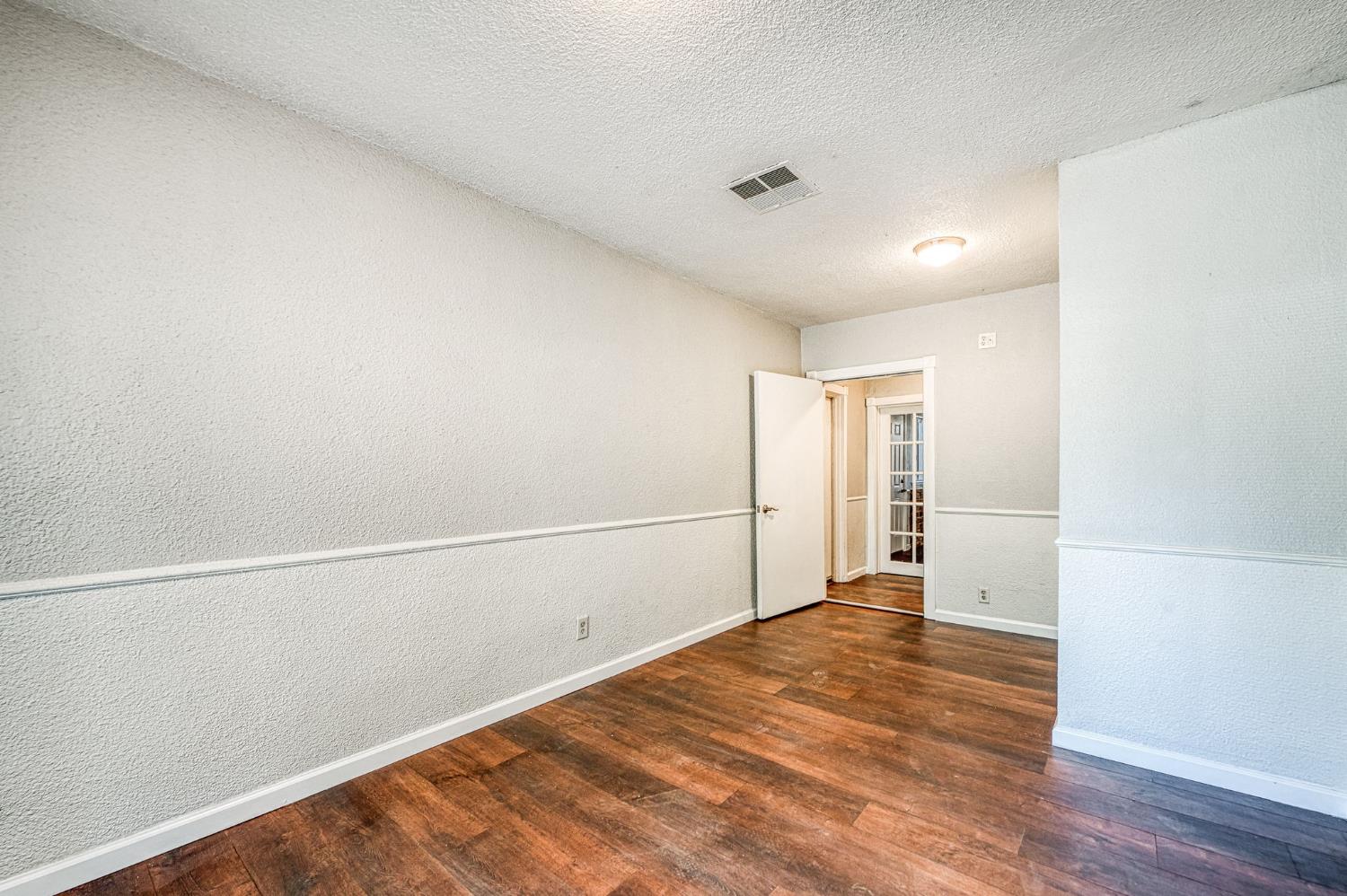 1391 Birch Ave, Clovis, CA 93611