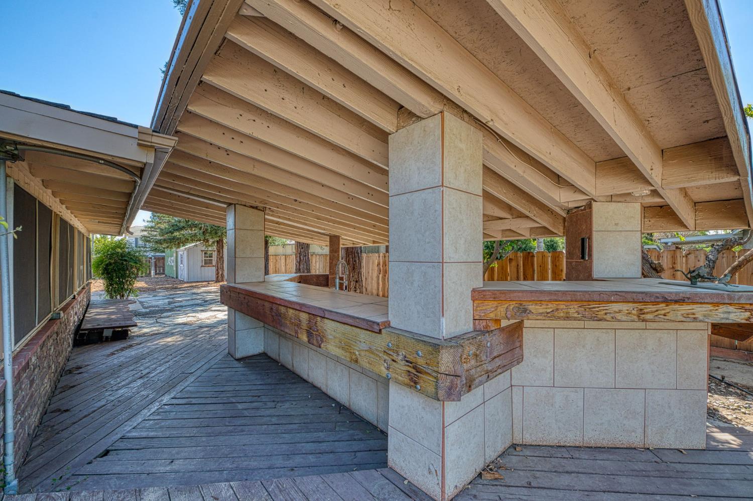 1391 Birch Ave, Clovis, CA 93611