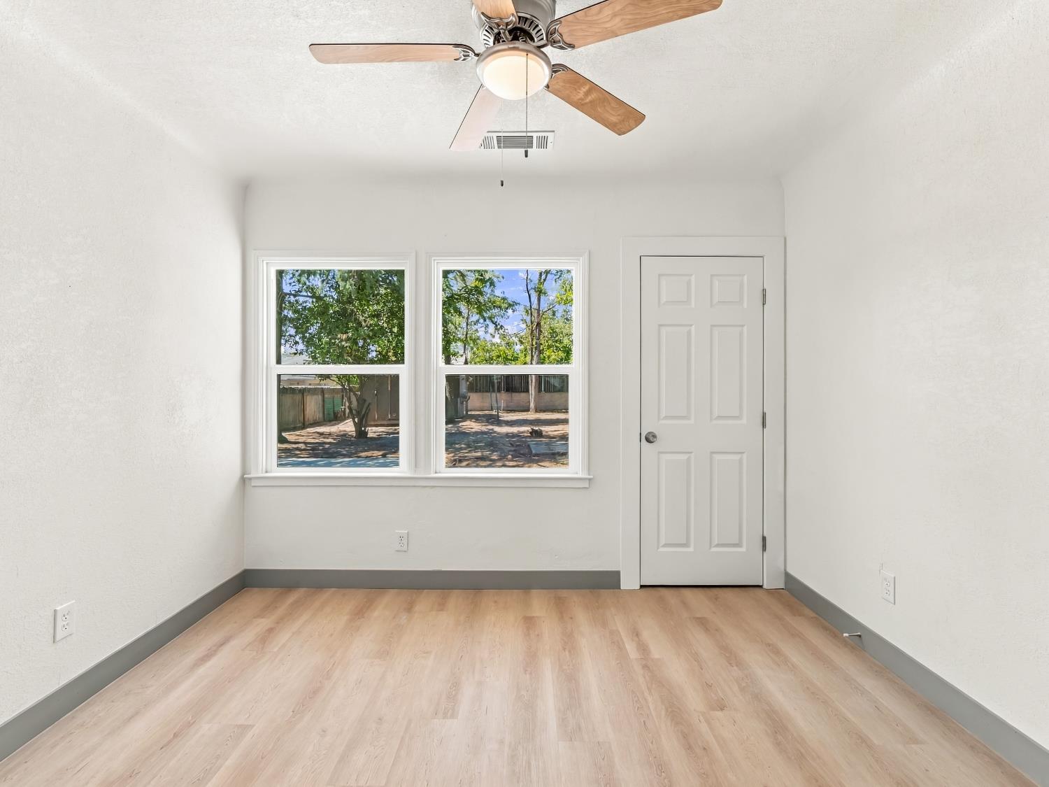 3525 N Del Mar, Fresno, CA 93704