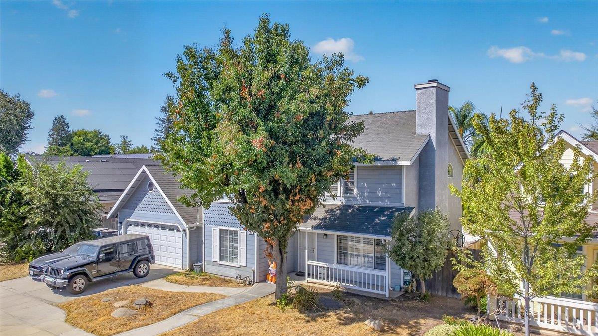673 Bedford Ave, Clovis, CA 93611