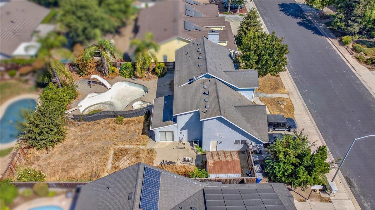 673 Bedford Ave, Clovis, CA 93611