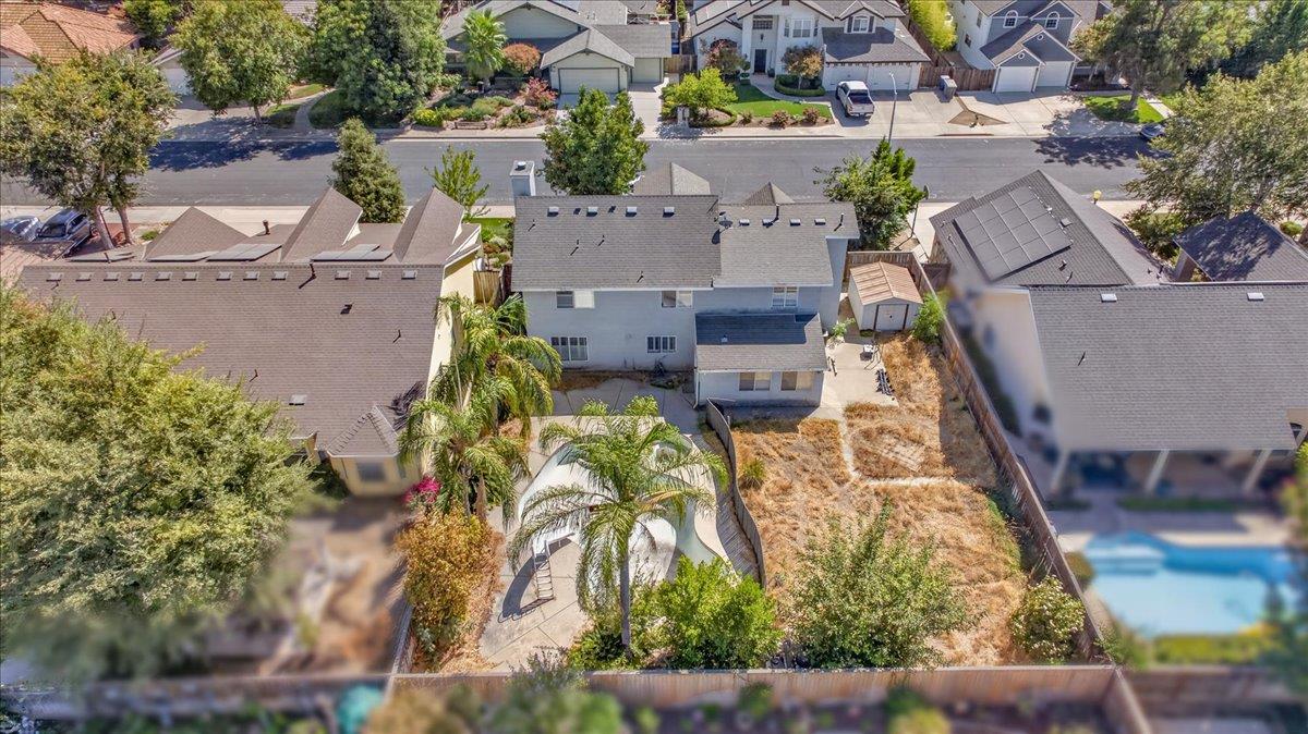 673 Bedford Ave, Clovis, CA 93611