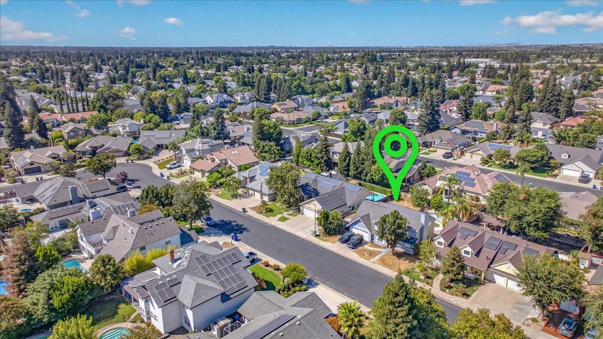 673 Bedford Ave, Clovis, CA 93611