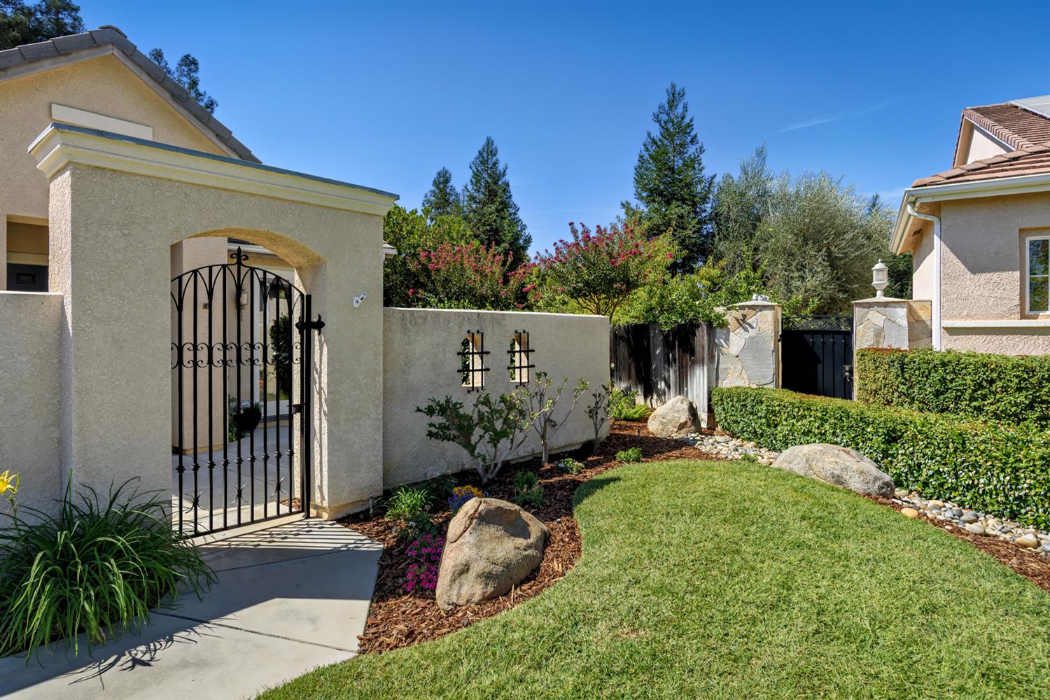 3012 Everglade Ave, Clovis, CA 93619