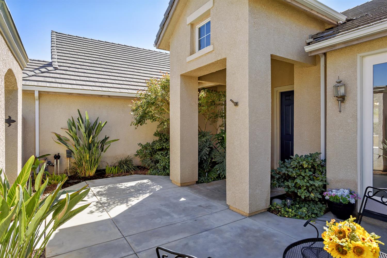 3012 Everglade Ave, Clovis, CA 93619