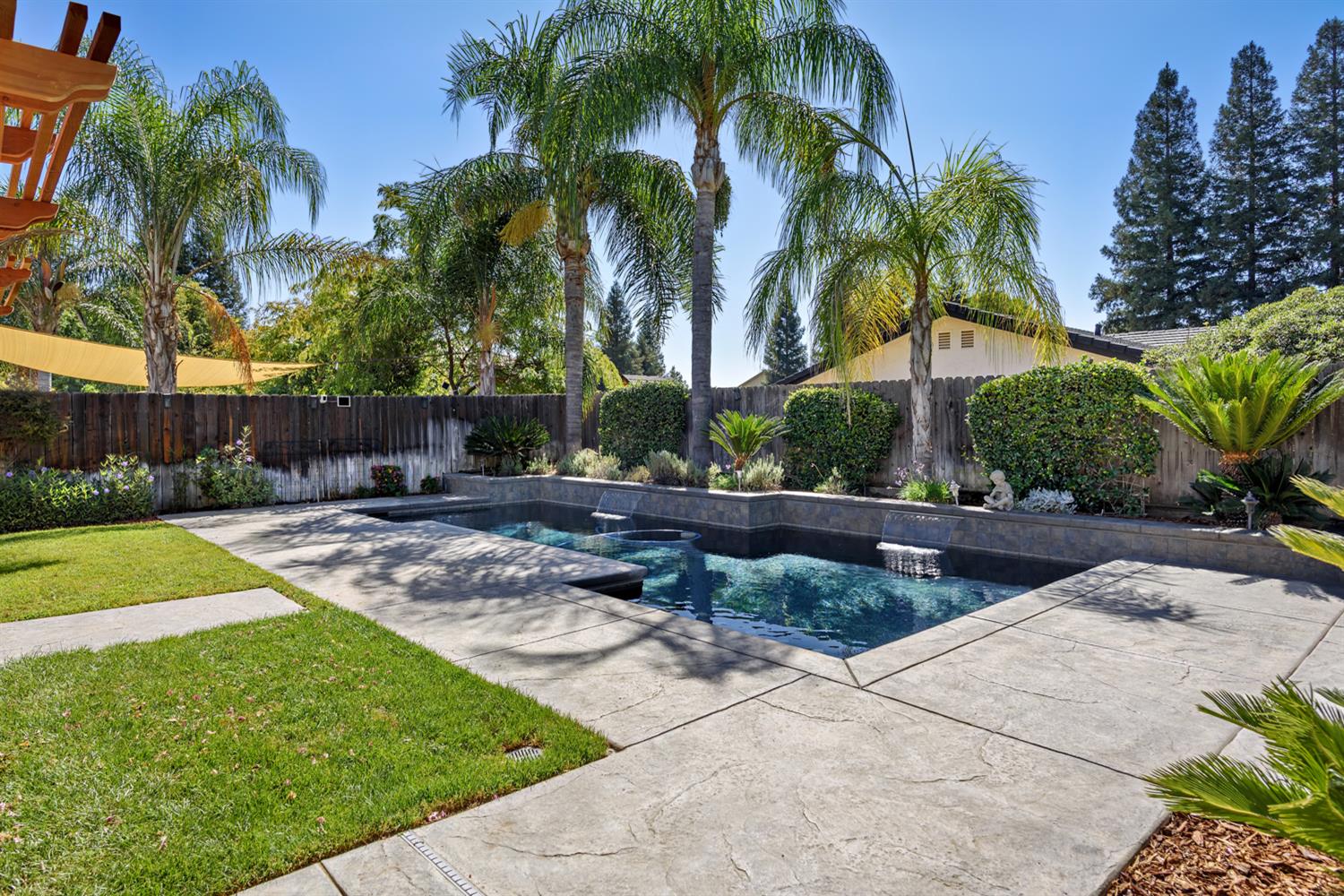 3012 Everglade Ave, Clovis, CA 93619