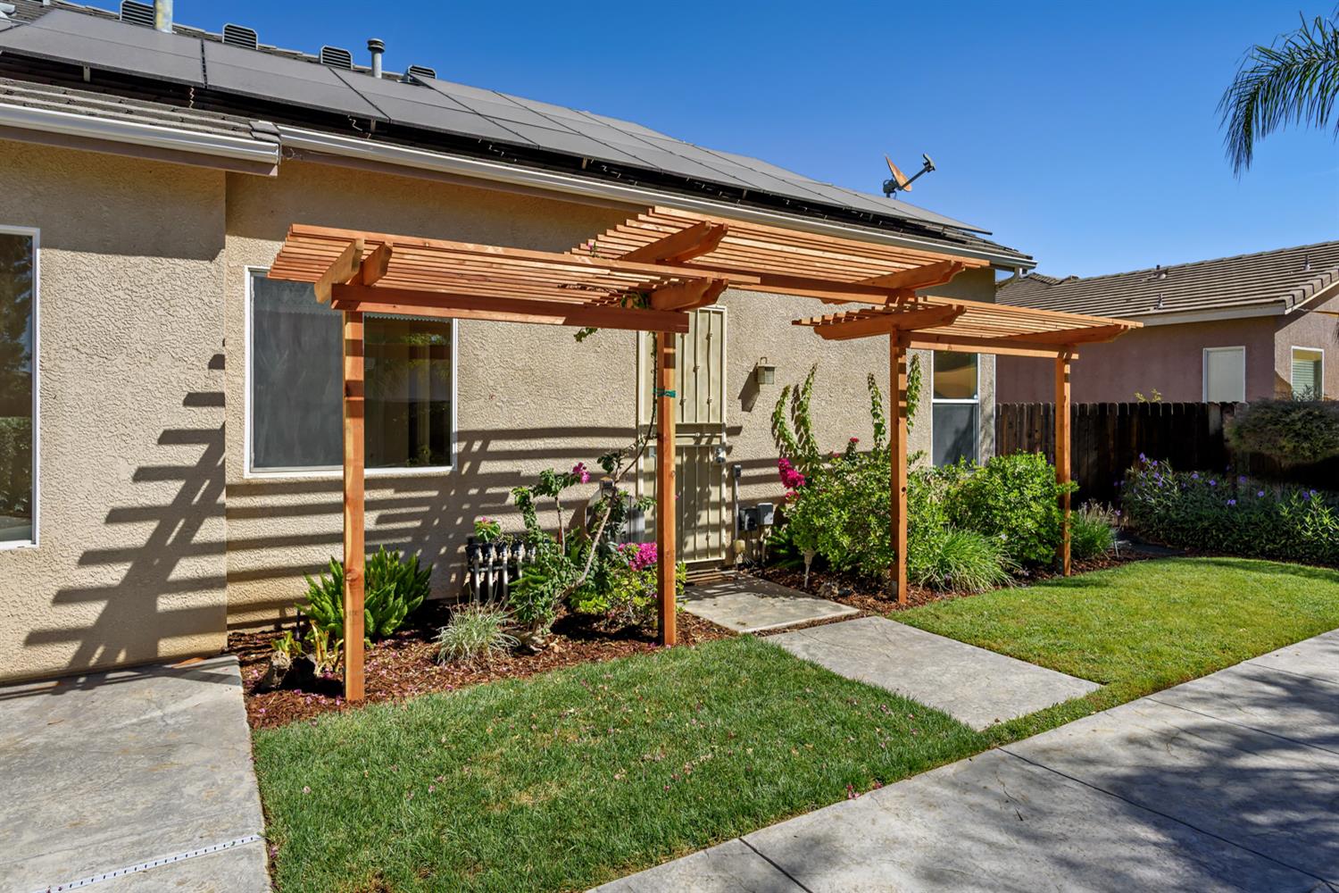 3012 Everglade Ave, Clovis, CA 93619