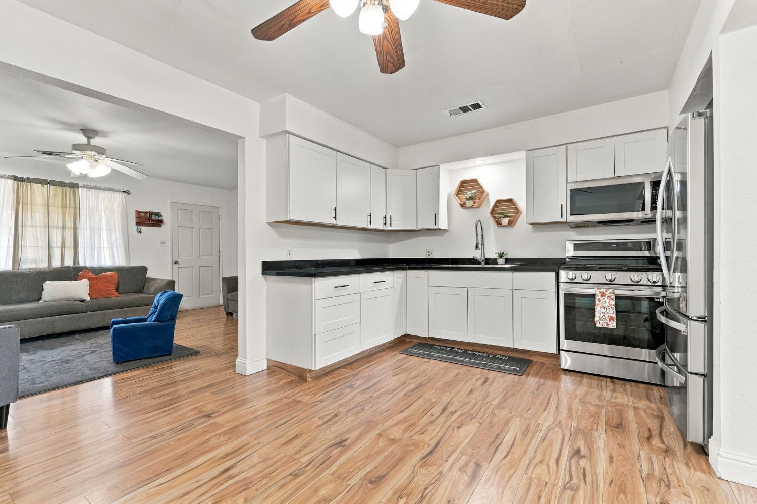 3625 S HIghland Ave, Selma, CA 93662