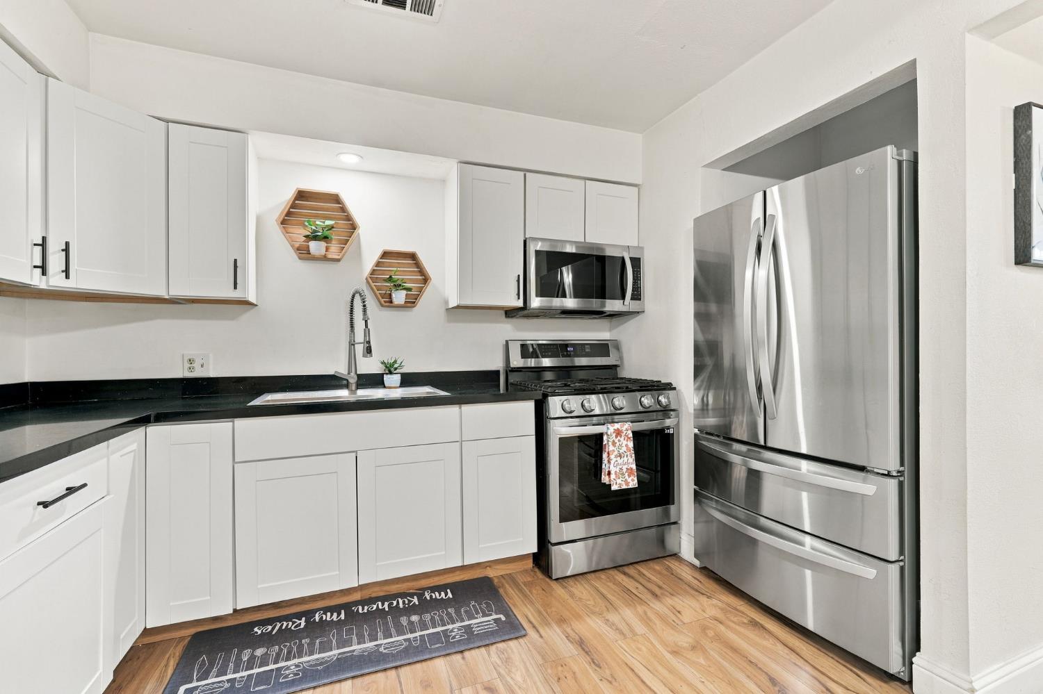 3625 S HIghland Ave, Selma, CA 93662