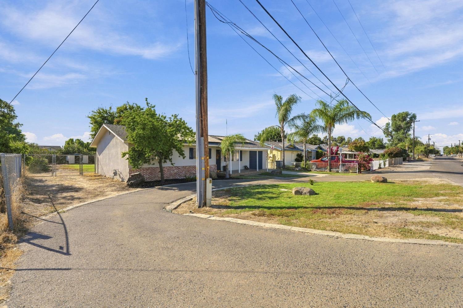 3625 S HIghland Ave, Selma, CA 93662
