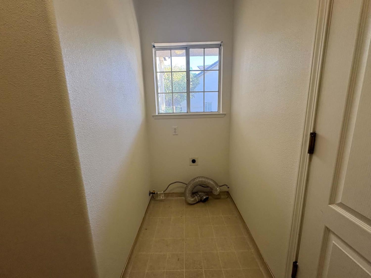 10325 N Recreation Ave, Fresno, CA 93730