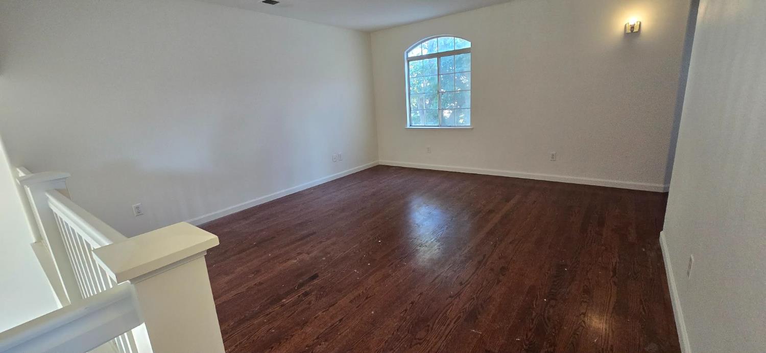10325 N Recreation Ave, Fresno, CA 93730