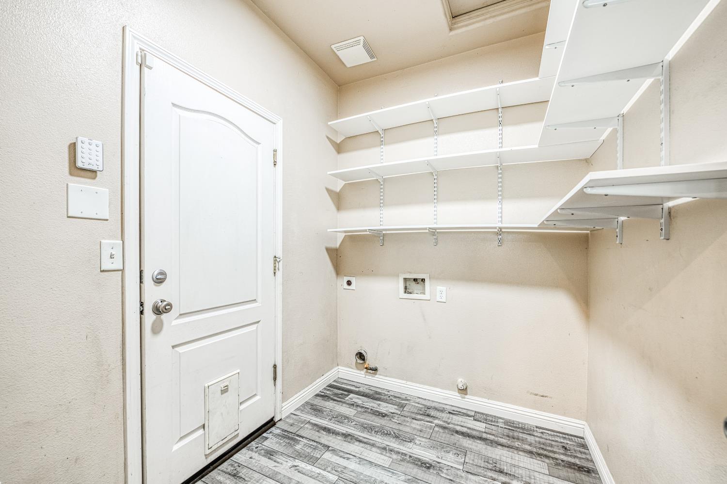 3744 Olive St, Selma, CA 93662