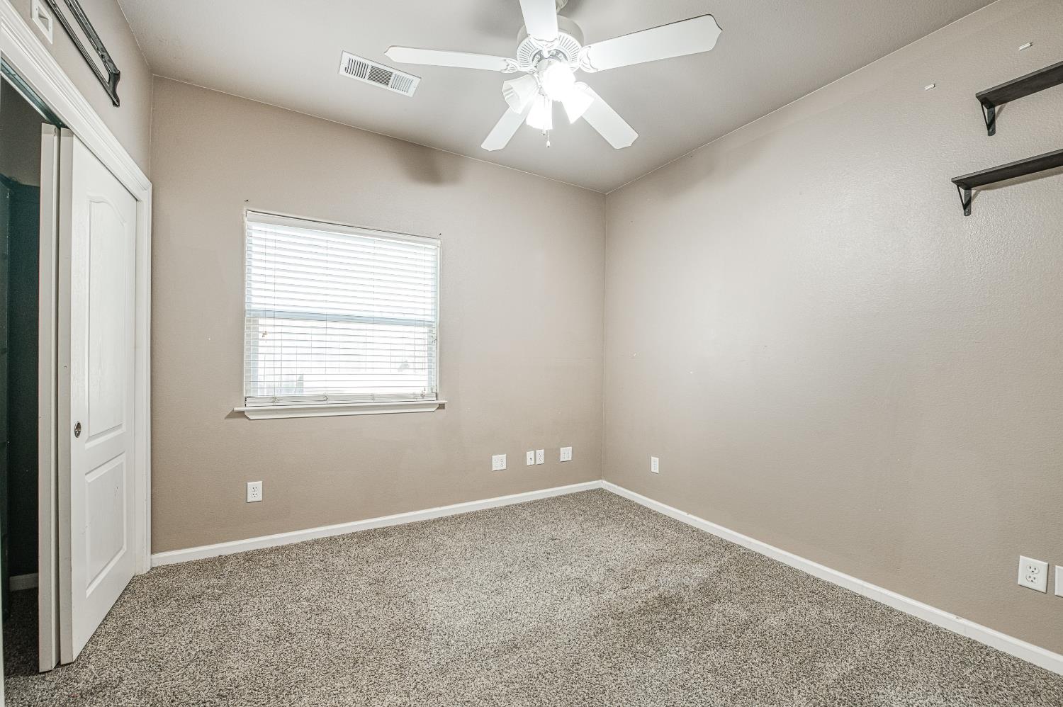 3744 Olive St, Selma, CA 93662