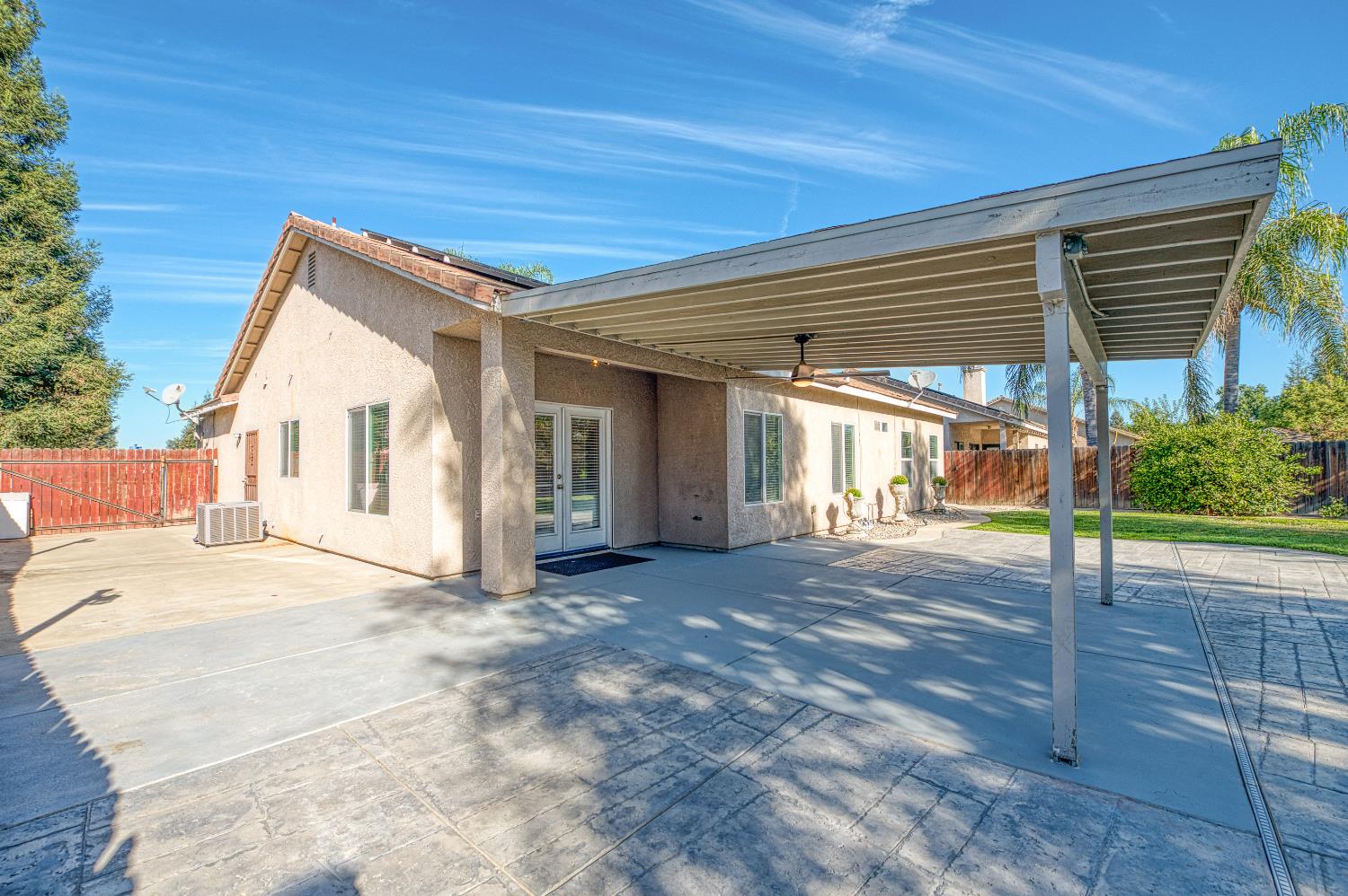 3744 Olive St, Selma, CA 93662