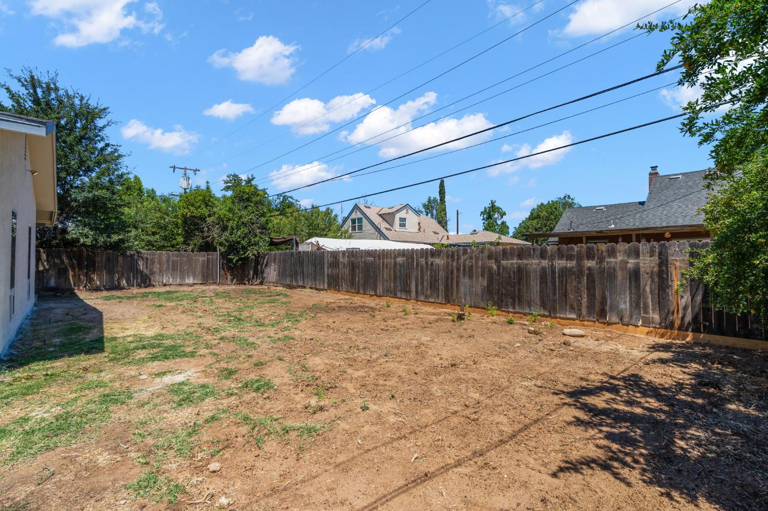 2315 E Santa Ana Ave, Fresno, CA 93726