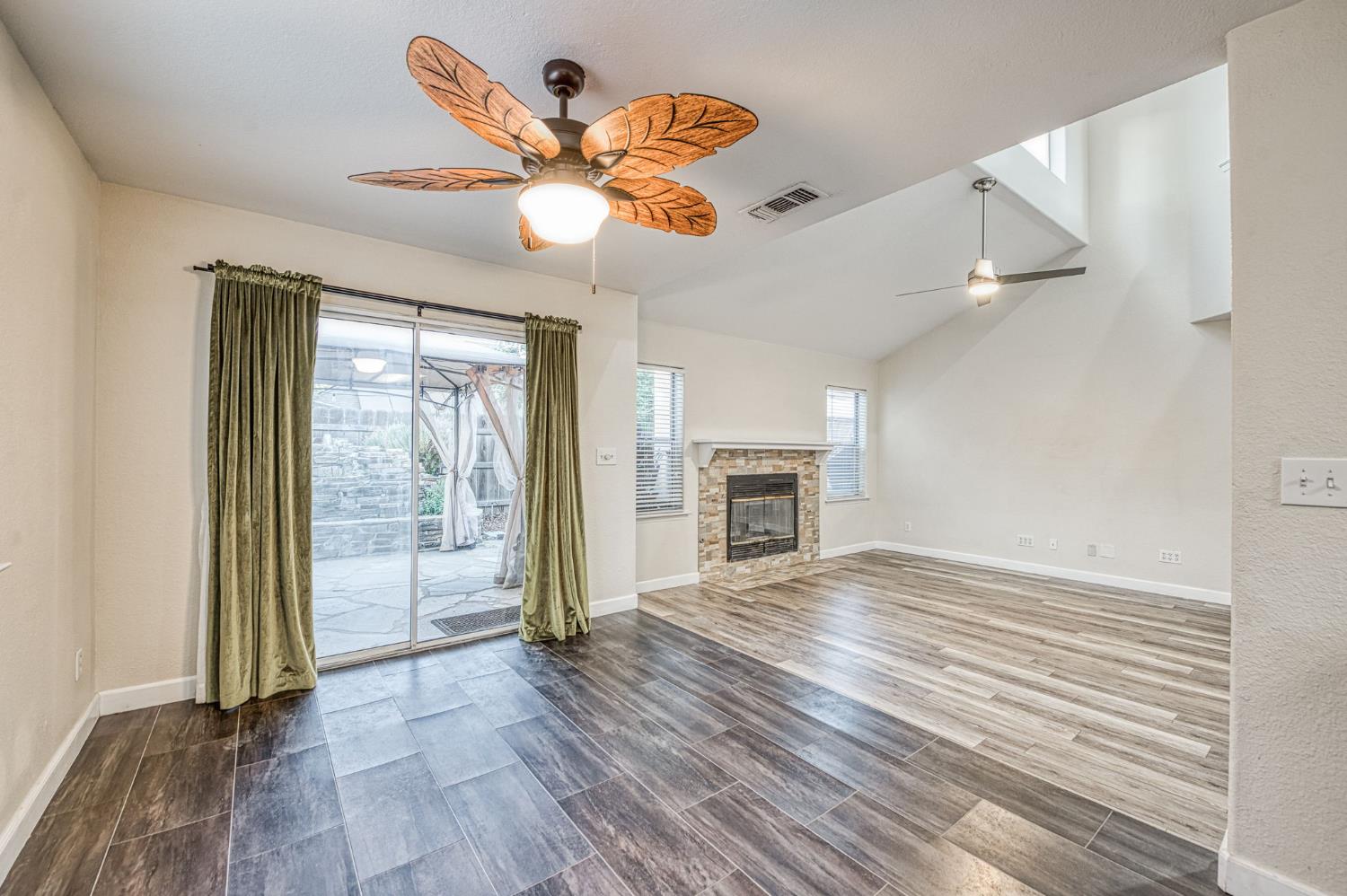 1294 E Loma Linda Ave, Fresno, CA 93720