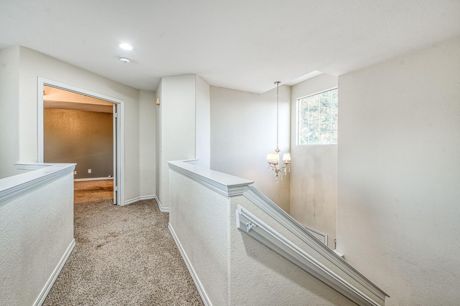 1294 E Loma Linda Ave, Fresno, CA 93720
