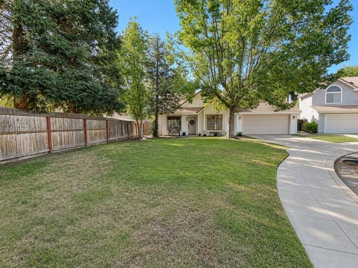 325 W Decatur Ave, Clovis, CA 93611