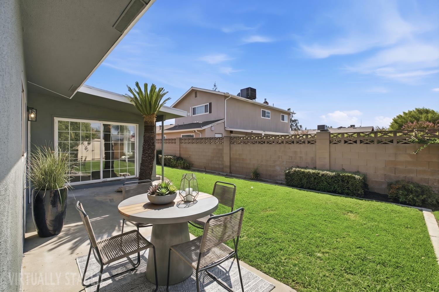 3731 Allan St, Selma, CA 93662