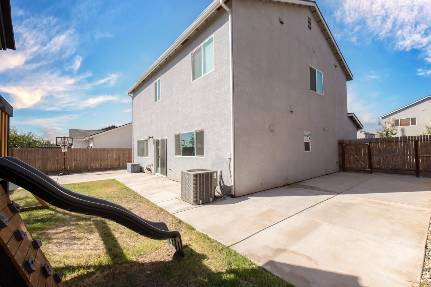 5096 N Maruyama Ave, Fresno, CA 93723