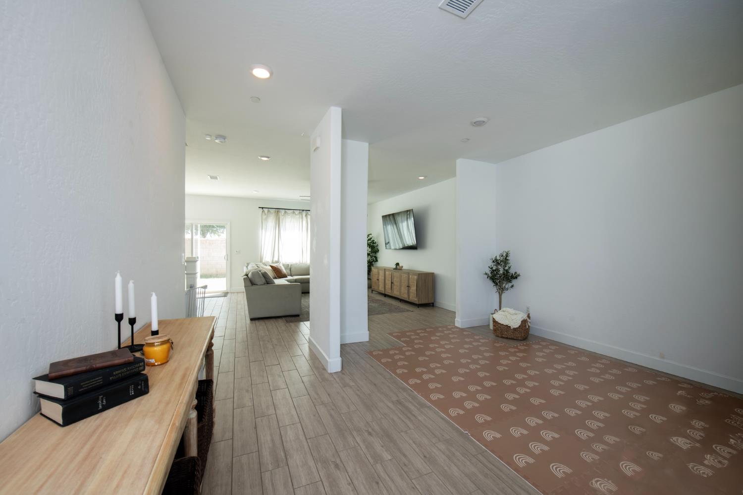 5096 N Maruyama Ave, Fresno, CA 93723