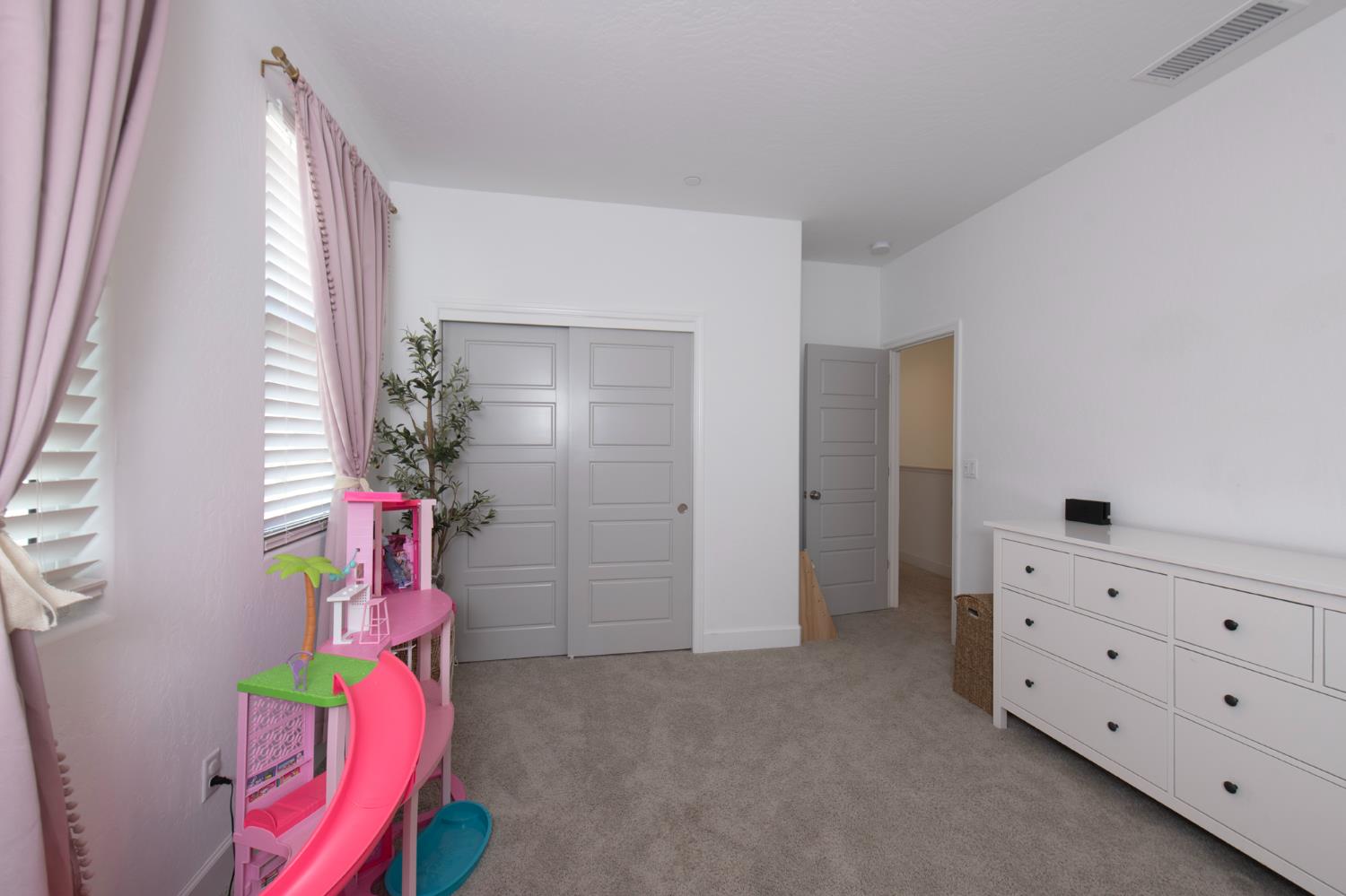 5096 N Maruyama Ave, Fresno, CA 93723
