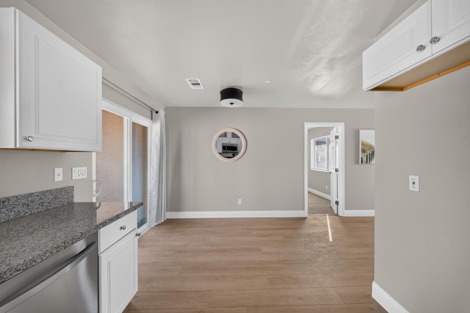 1244 W Pontiac Way, Fresno, CA 93705