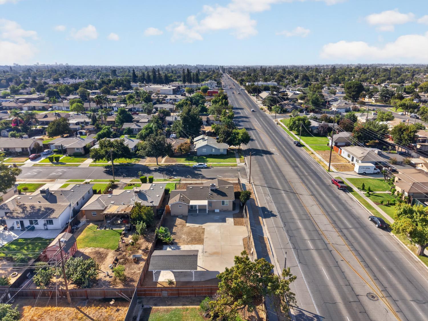 1244 W Pontiac Way, Fresno, CA 93705