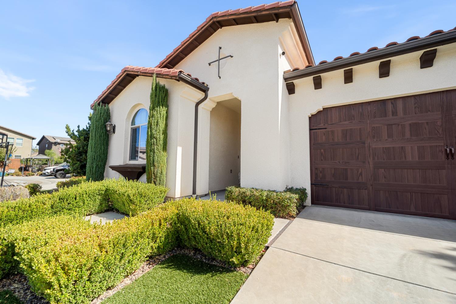 1924 E Via Fiore Ave, Fresno, CA 93730