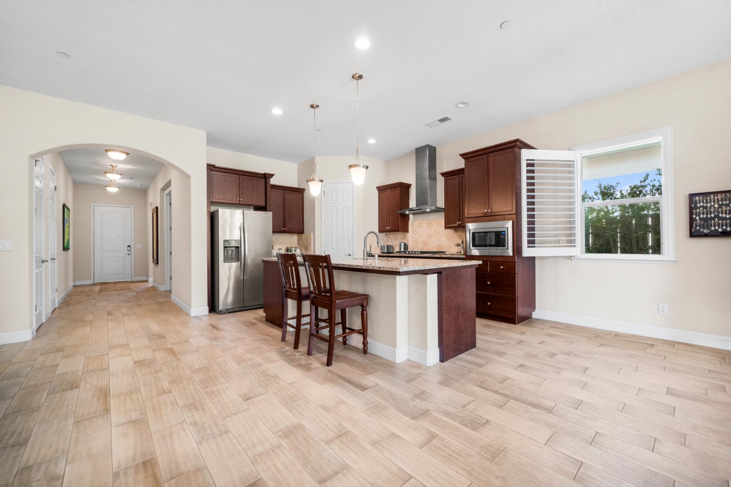 1924 E Via Fiore Ave, Fresno, CA 93730