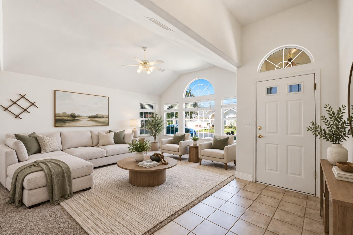 1727 E Morningstar Ln, Fresno, CA 93720