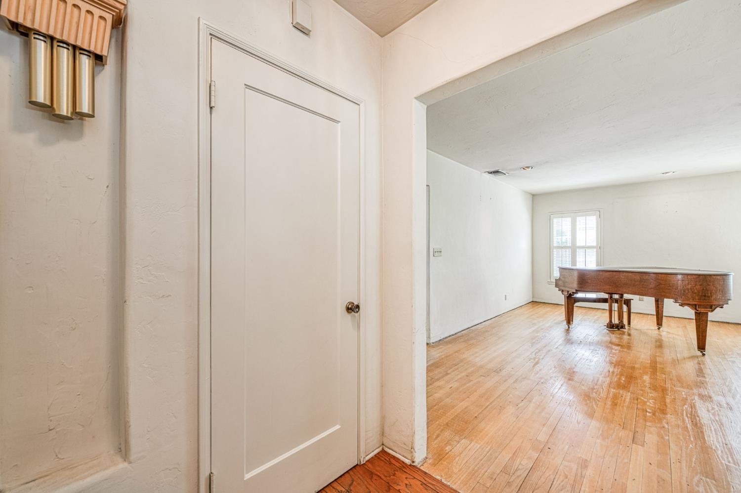 4804 N Arcade Ave, Fresno, CA 93704